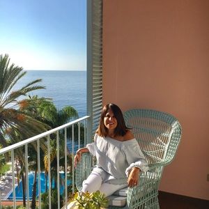 Meet your Posher, Andrea